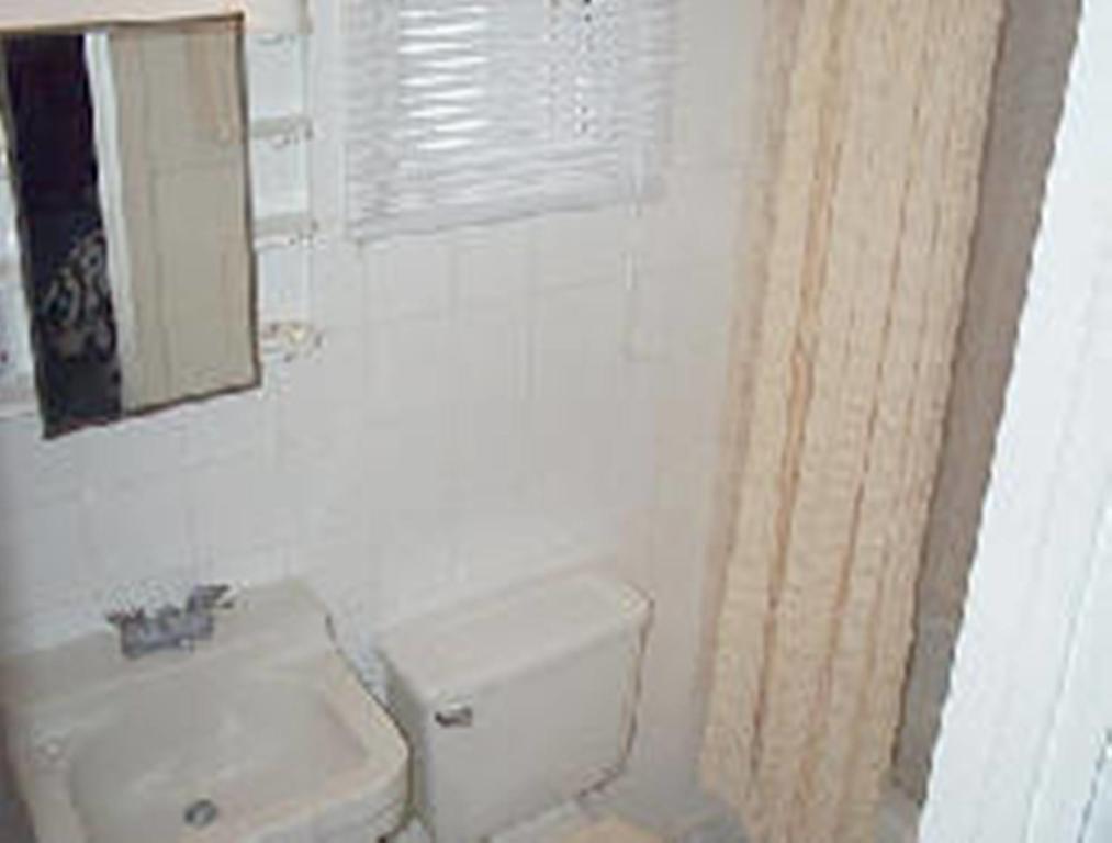 Johnstown Motel Room photo