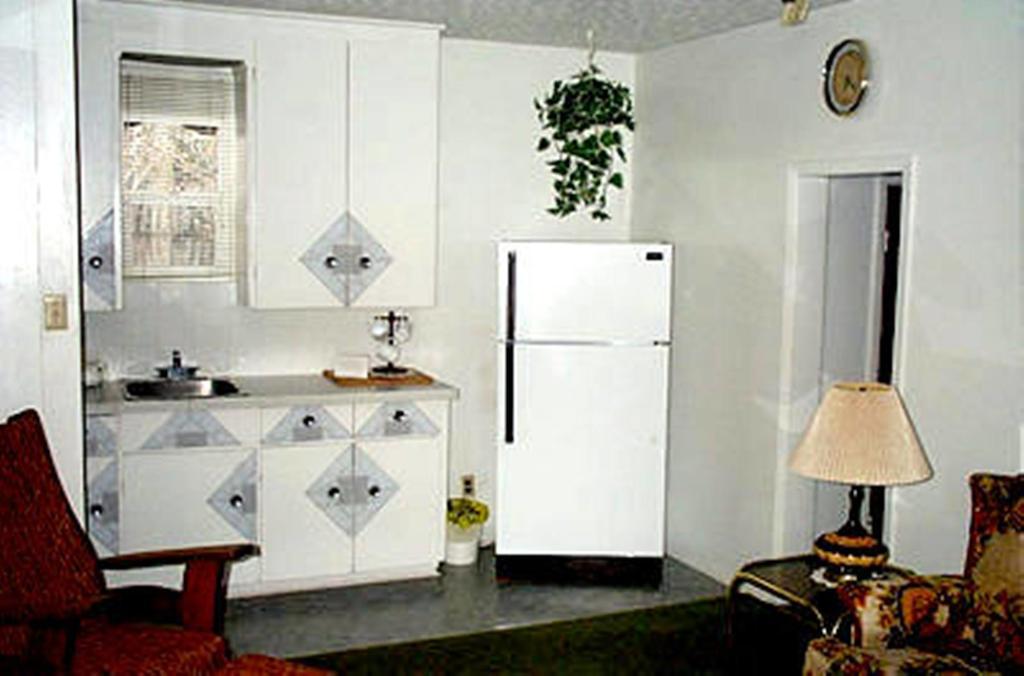 Johnstown Motel Room photo
